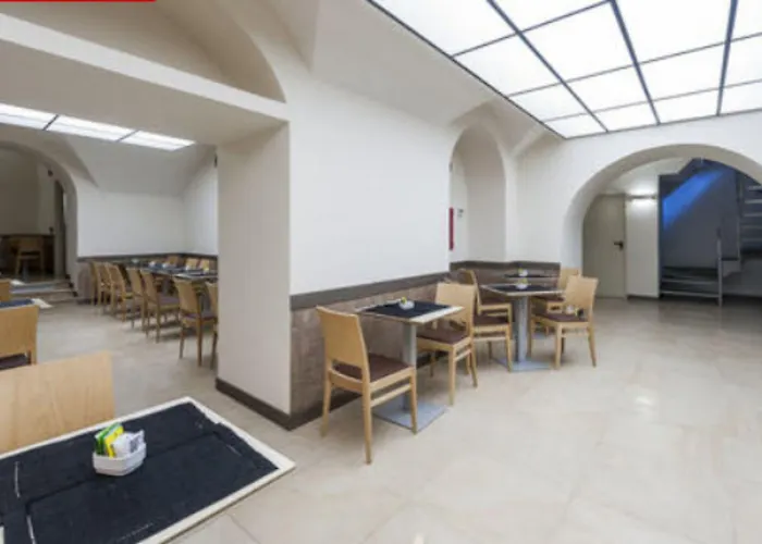 California Hotel