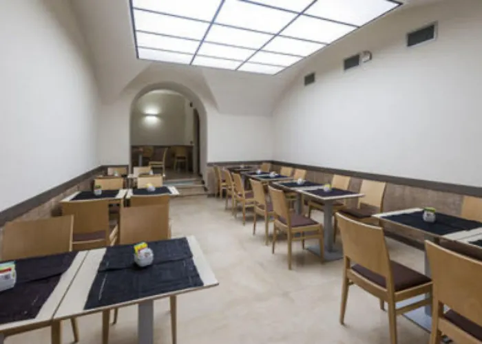 California Szálloda 3*