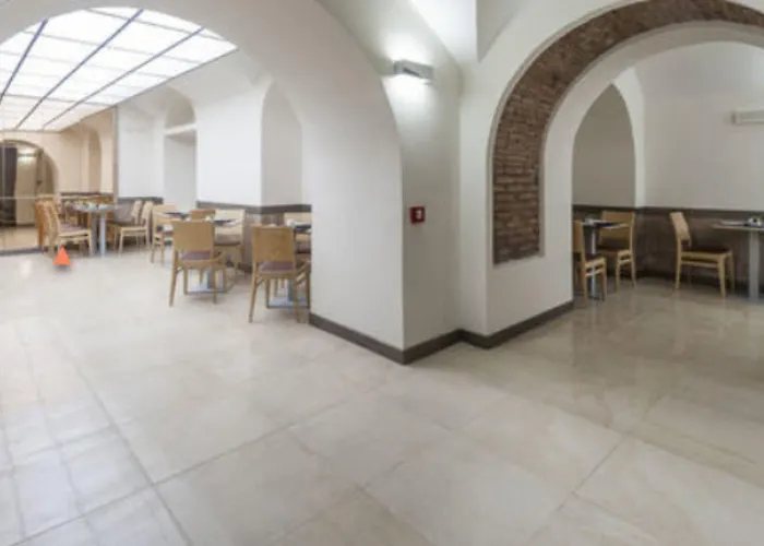 Szálloda California 3*