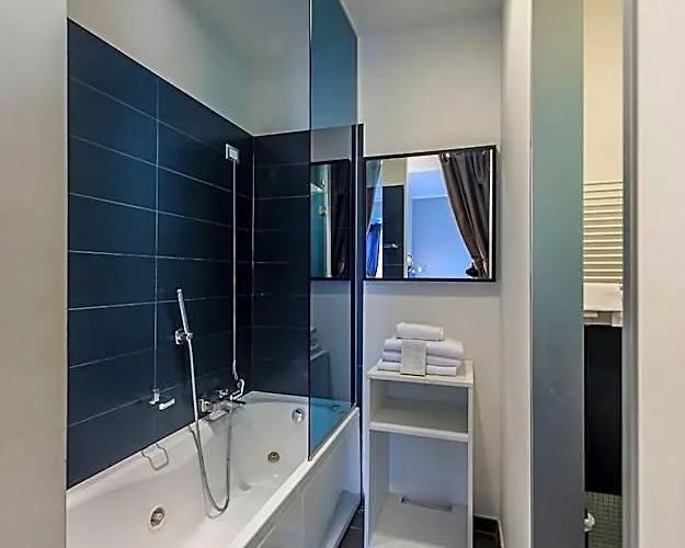 Szálloda California 3*